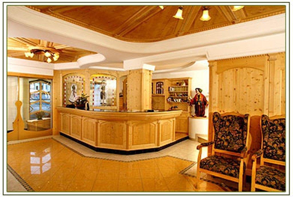 Hotel Sureghes Ortisei Luaran gambar