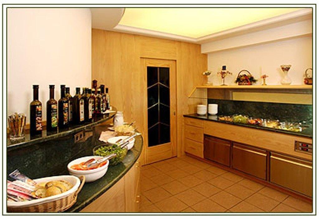 Hotel Sureghes Ortisei Luaran gambar